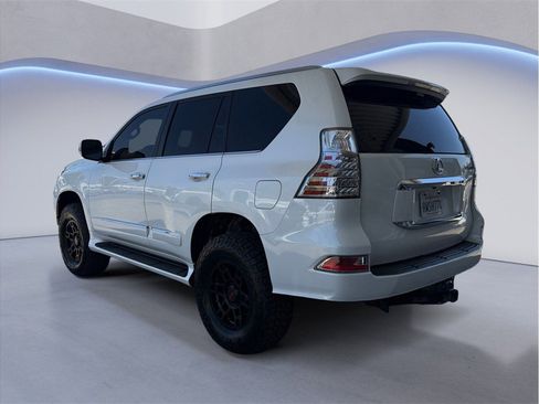Used 2018 Lexus GX 460 w/ Navigation Package AWD/4WD image 4