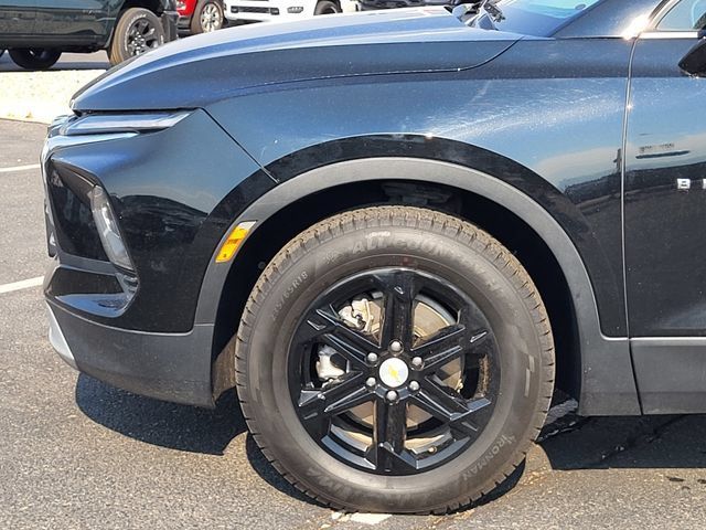 Used 2023 Chevrolet Blazer LT AWD/4WD image 5