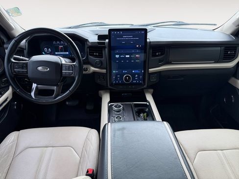 Used 2023 Ford Expedition Platinum AWD/4WD image 10