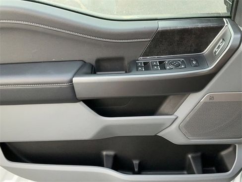 New 2026 Ford F250 XLT w/ XLT Premium Package image 12