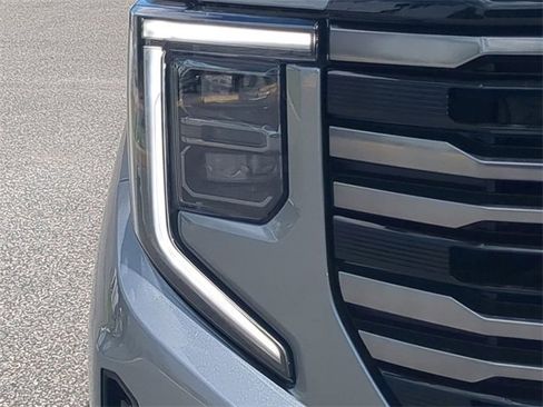 Used 2025 GMC Sierra 1500 AT4 w/ AT4 Premium Package image 26