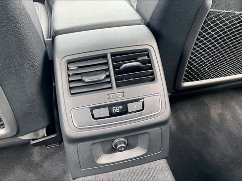Used 2023 Audi A4 2.0T Premium image 10