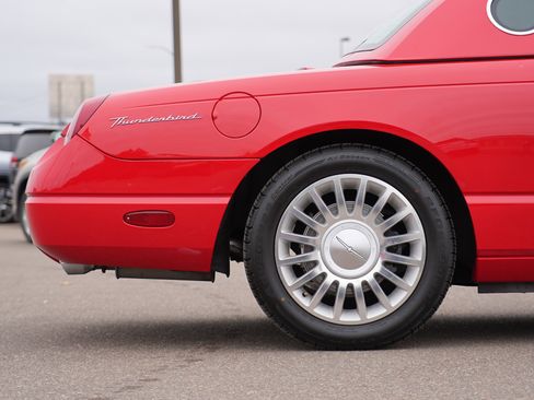 Used 2004 Ford Thunderbird Deluxe image 11