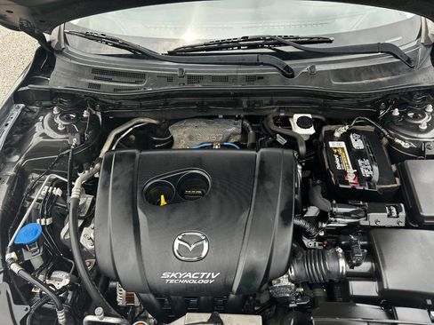 Used 2018 MAZDA MAZDA3 Sport image 20