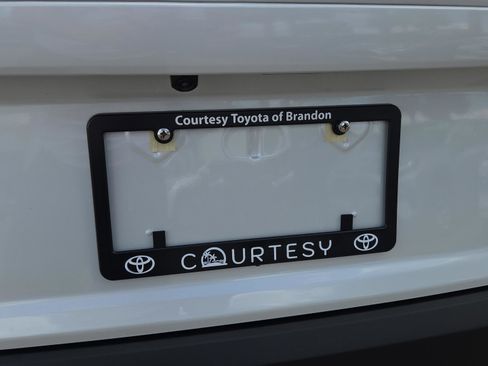 Used 2026 Toyota Corolla Cross XLE w/ Convenience Package FWD image 33