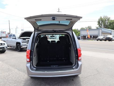 Used 2015 Dodge Grand Caravan SXT FWD image 7