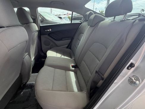 Used 2015 Kia Forte LX FWD image 11