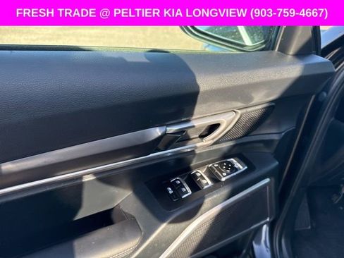 Used 2025 Kia Telluride S image 9