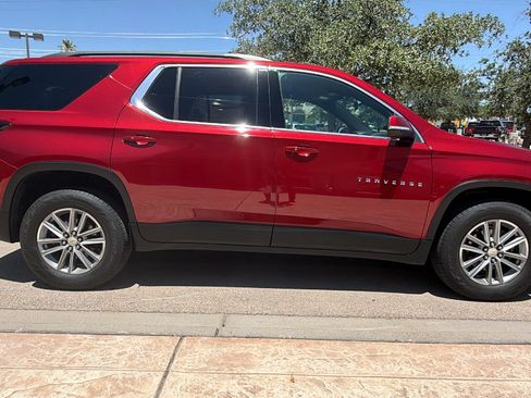 Used 2022 Chevrolet Traverse LT AWD/4WD image 5