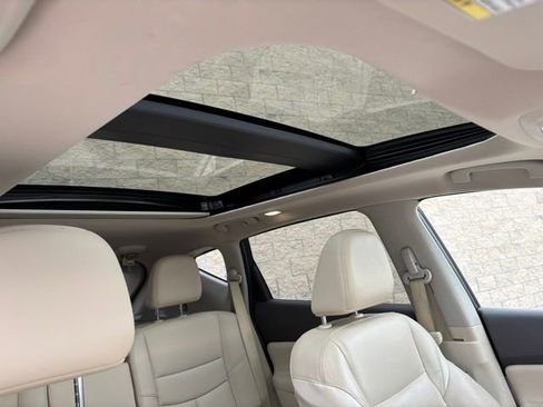 Used 2018 Nissan Murano Platinum image 26