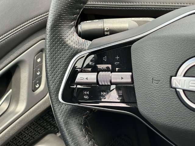 Used 2023 Nissan Ariya FWD image 23