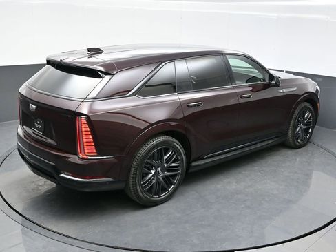 New 2025 Cadillac Escalade IQ Sport 2 w/ LPO, ONYX Package image 31