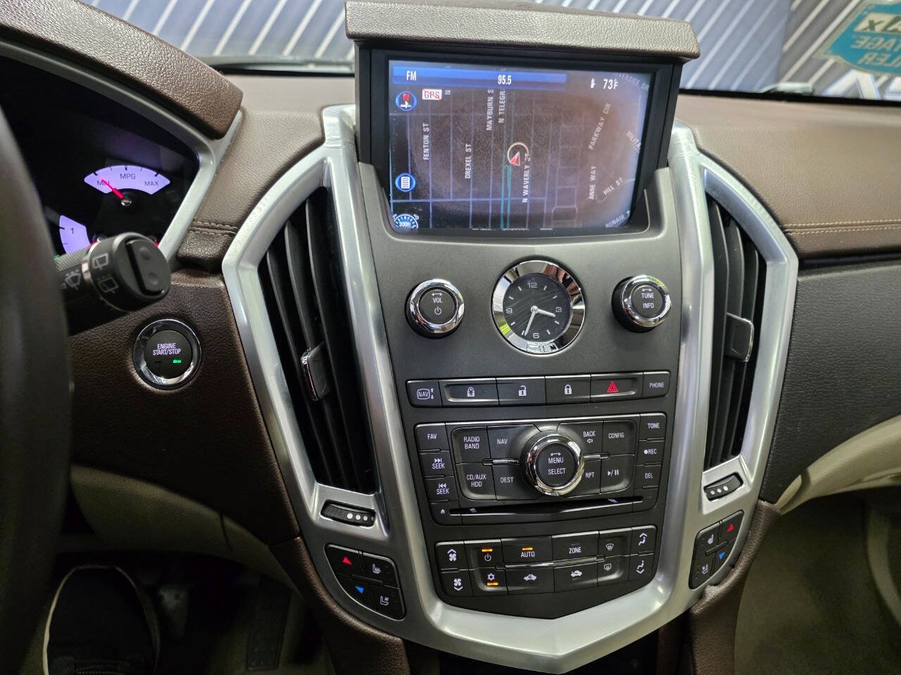 Used 2011 Cadillac SRX Premium FWD image 23