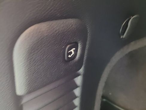 Used 2019 Jeep Grand Cherokee Laredo w/ Security & Convenience Group image 48