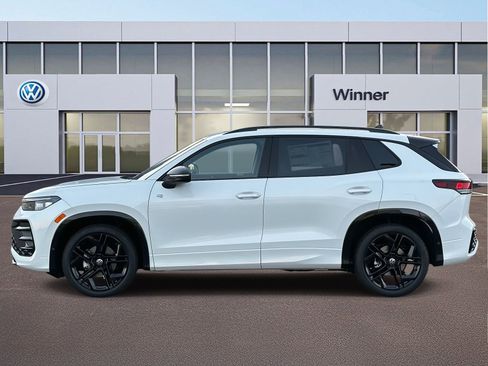 New 2026 Volkswagen Tiguan SE R-Line image 2