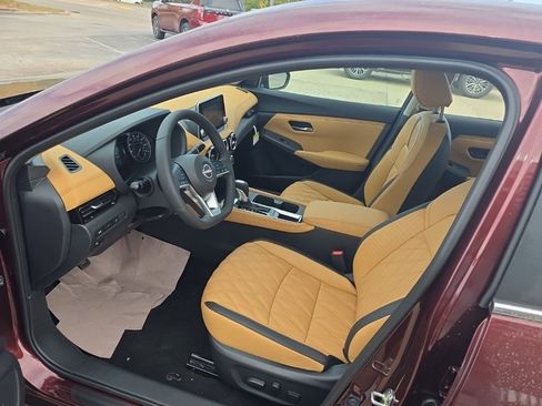 New 2025 Nissan Sentra SV w/ SV Premium Package image 14