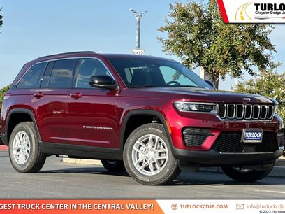 New 2025 Jeep Grand Cherokee Laredo X w/ Luxury Tech Group I