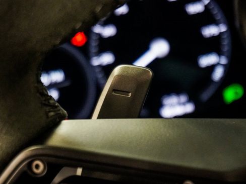 Used 2024 Porsche 911 Carrera image 29