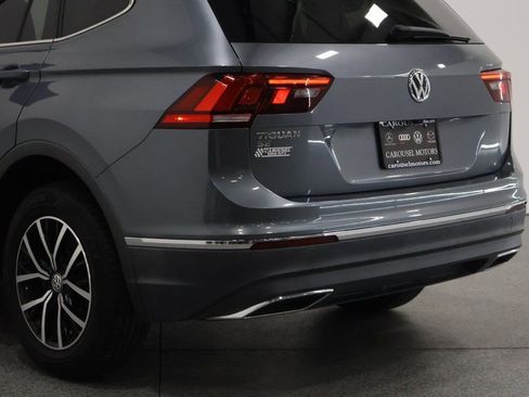 Used 2021 Volkswagen Tiguan SE image 10