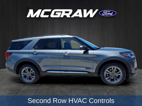 Used 2025 Ford Explorer Active w/ Active Comfort Package AWD/4WD image 7