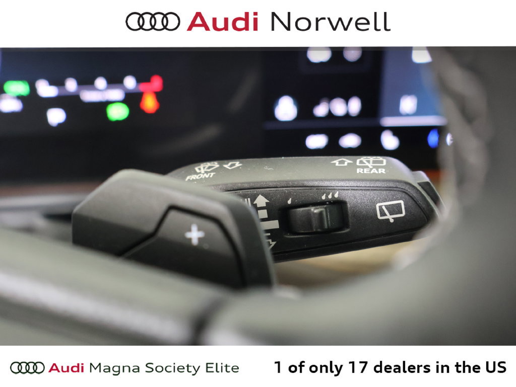 Used 2025 Audi Q5 Premium w/ Convenience Package AWD/4WD image 28