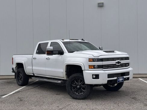 Used 2017 Chevrolet Silverado 2500 LTZ w/ Duramax Plus Package AWD/4WD image 7
