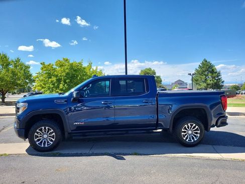 Used 2019 GMC Sierra 1500 AT4 w/ Off Road Performance Package image 7