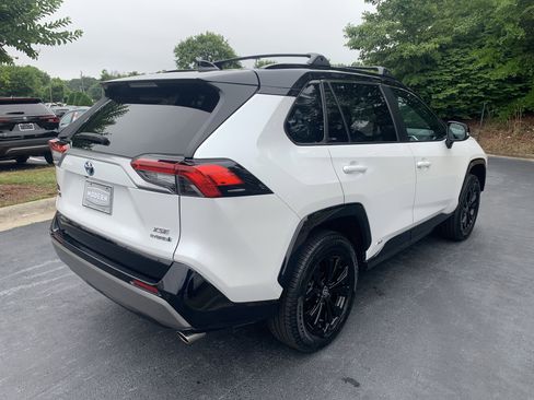 Used 2023 Toyota RAV4 XSE AWD/4WD image 5