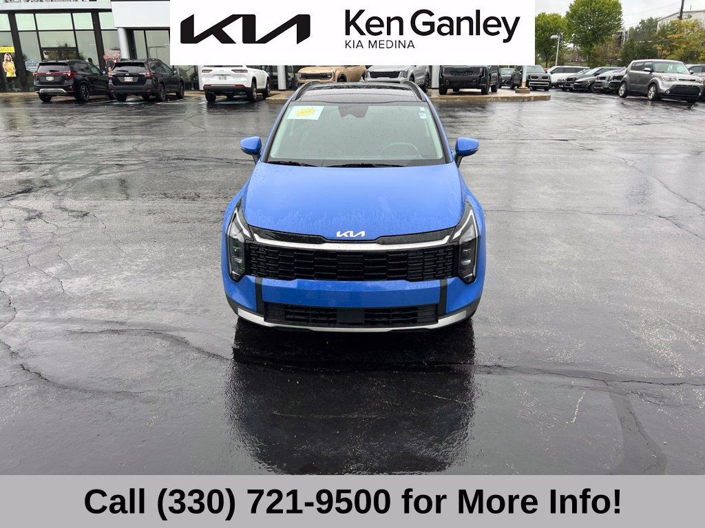 Certified 2026 Kia Sportage EX w/ EX Panorama Roof Package FWD image 5