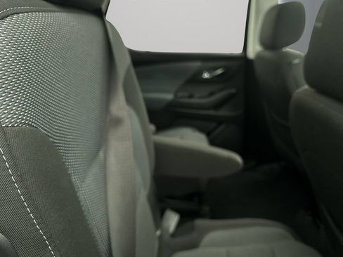 Used 2021 Chevrolet Traverse LT FWD image 14