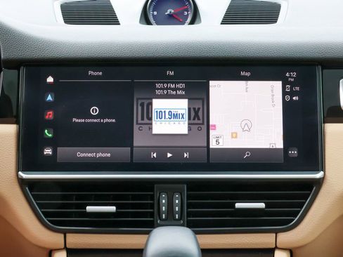 Certified 2023 Porsche Cayenne Platinum Edition AWD/4WD image 35