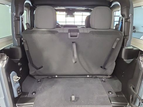 Used 2024 Jeep Wrangler Sport S image 32