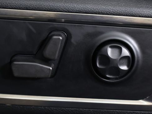 Used 2021 RAM 1500 Limited AWD/4WD image 40