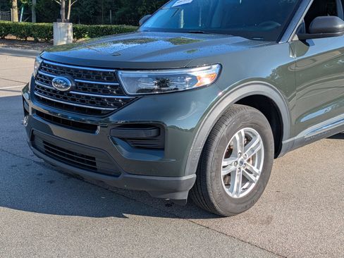 Used 2022 Ford Explorer XLT AWD/4WD image 10