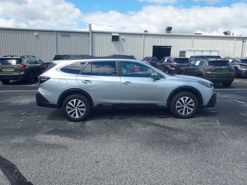 Used 2021 Subaru Outback Premium AWD/4WD image 8
