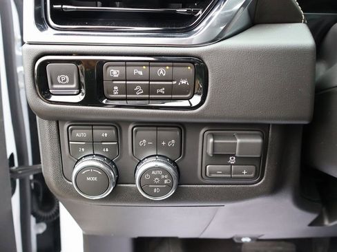 New 2026 GMC Yukon XL Elevation w/ Elevation Premium Package image 13