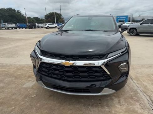 Certified 2024 Chevrolet Blazer LT w/ Convenience Package FWD image 3