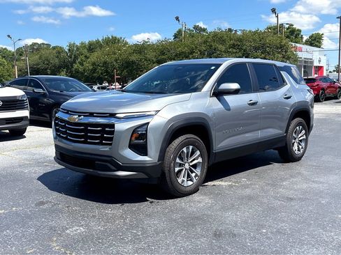 Used 2026 Chevrolet Equinox LT FWD image 3