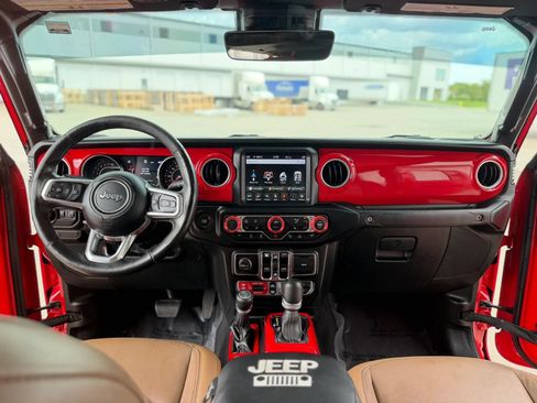 Used 2020 Jeep Gladiator Rubicon AWD/4WD image 34