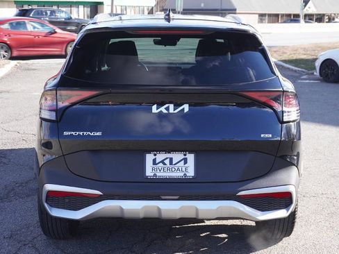 Used 2025 Kia Sportage EX image 13