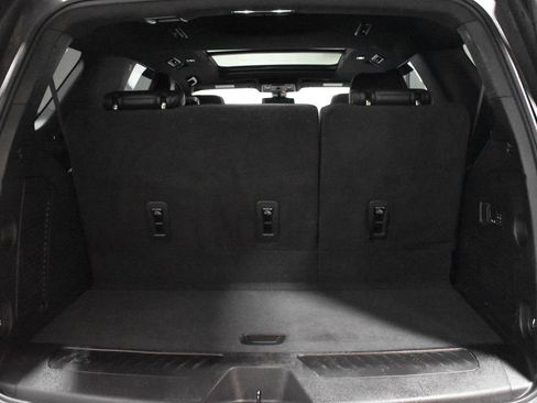 Used 2022 Chevrolet Tahoe LT w/ LT Signature Package image 29