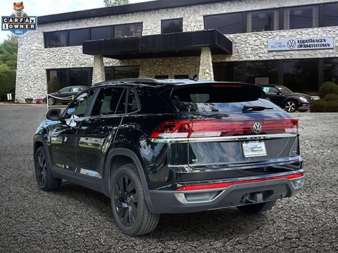 Used 2024 Volkswagen Atlas Cross Sport SE w/ Black Wheel Package AWD/4WD image 5