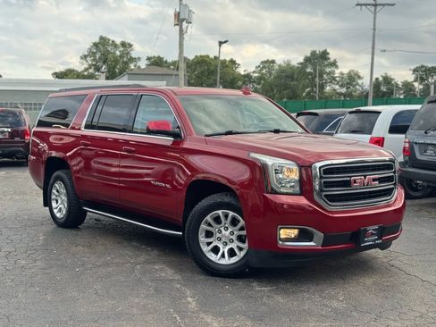 Used 2015 GMC Yukon XL SLT w/ Open Road Package image 3