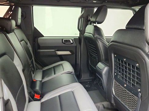 Used 2022 Ford Bronco Black Diamond image 22