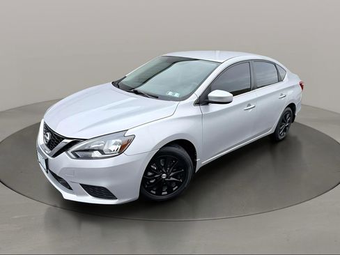 Used 2019 Nissan Sentra S w/ Appearance Package image 1