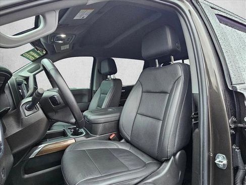 Used 2021 Chevrolet Silverado 1500 LT Trail Boss w/ Convenience Package II image 19