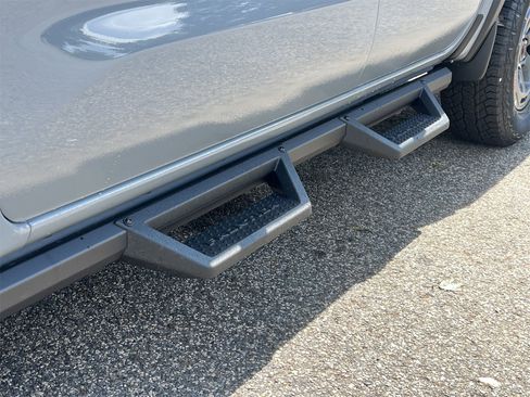 New 2025 Nissan Frontier PRO-4X w/ Pro Convenience Package image 38