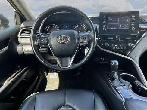 Used 2023 Toyota Camry SE image 10