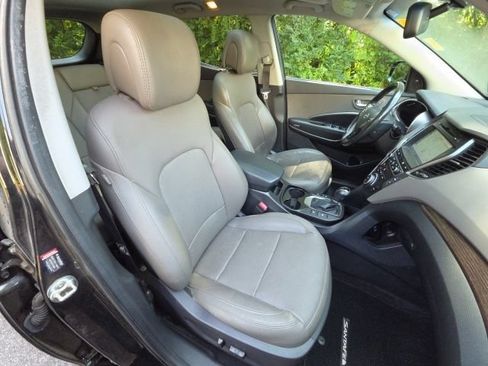 Used 2017 Hyundai Santa Fe Sport w/ 2.4L Tech Package 04 FWD image 26