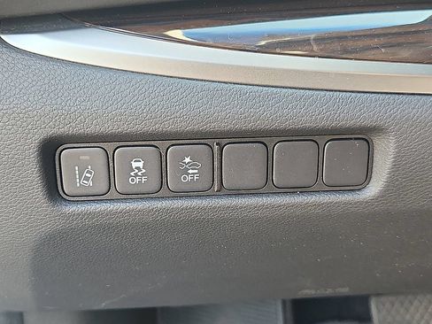 Used 2016 Acura RLX w/ Technology Package FWD image 23